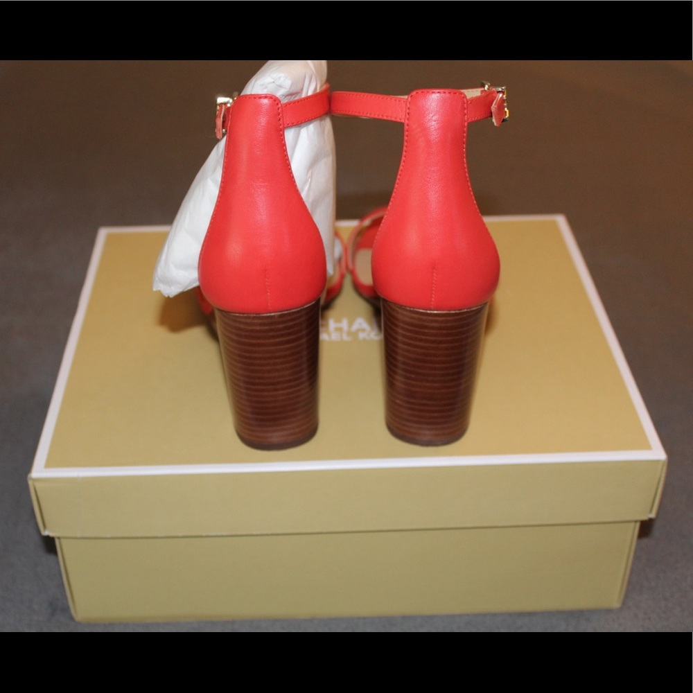 Michael Kors Wedge - Picture 4 of 4